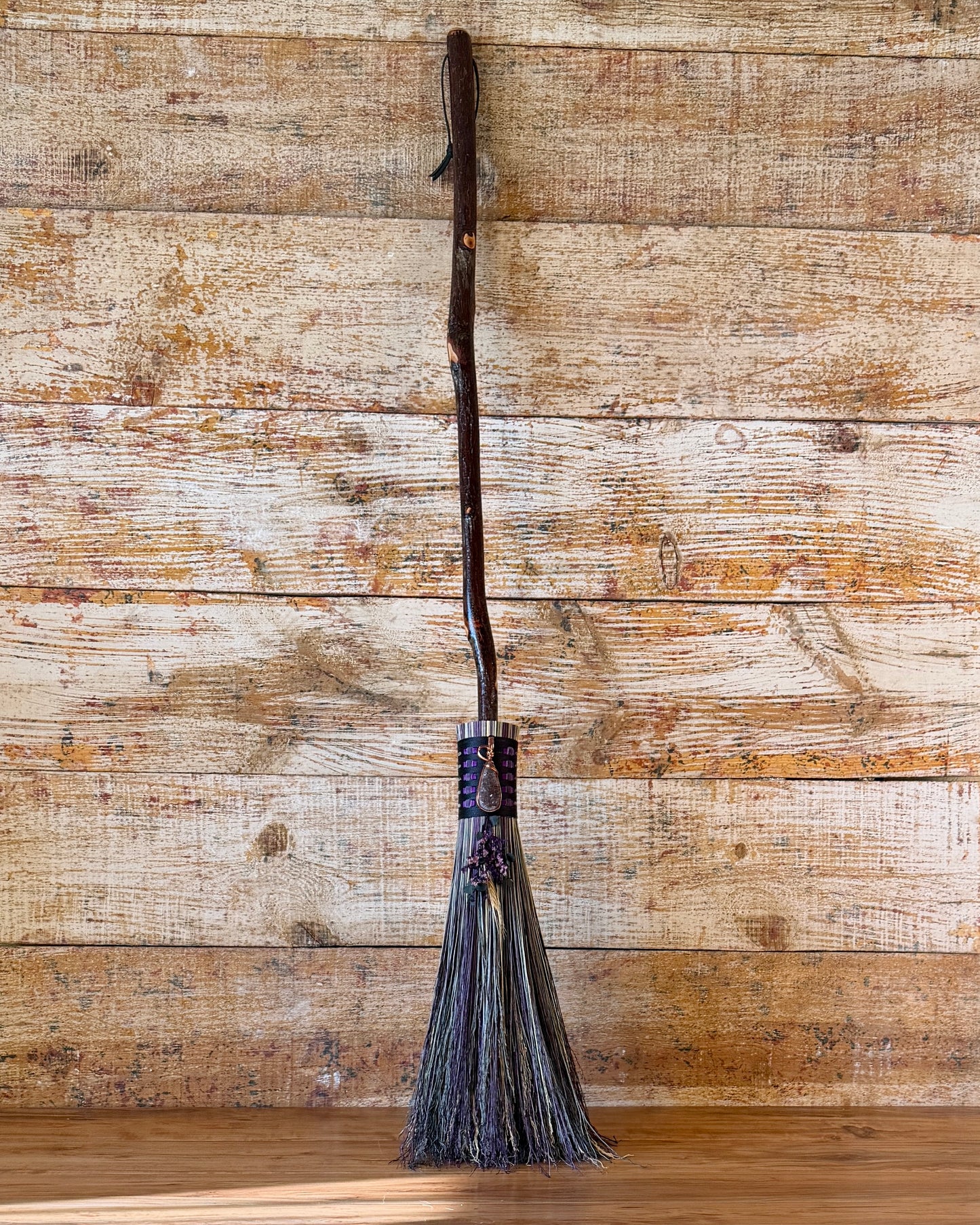 Linger Besom